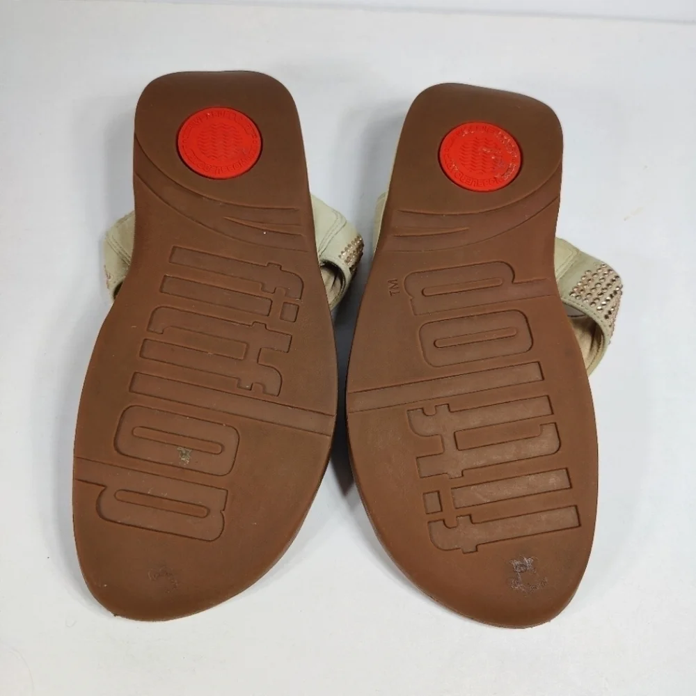 Fitflop Rokkit Rhinestone Studded Tan Thong Wedge Slip On Open Toe Flip Flops 7